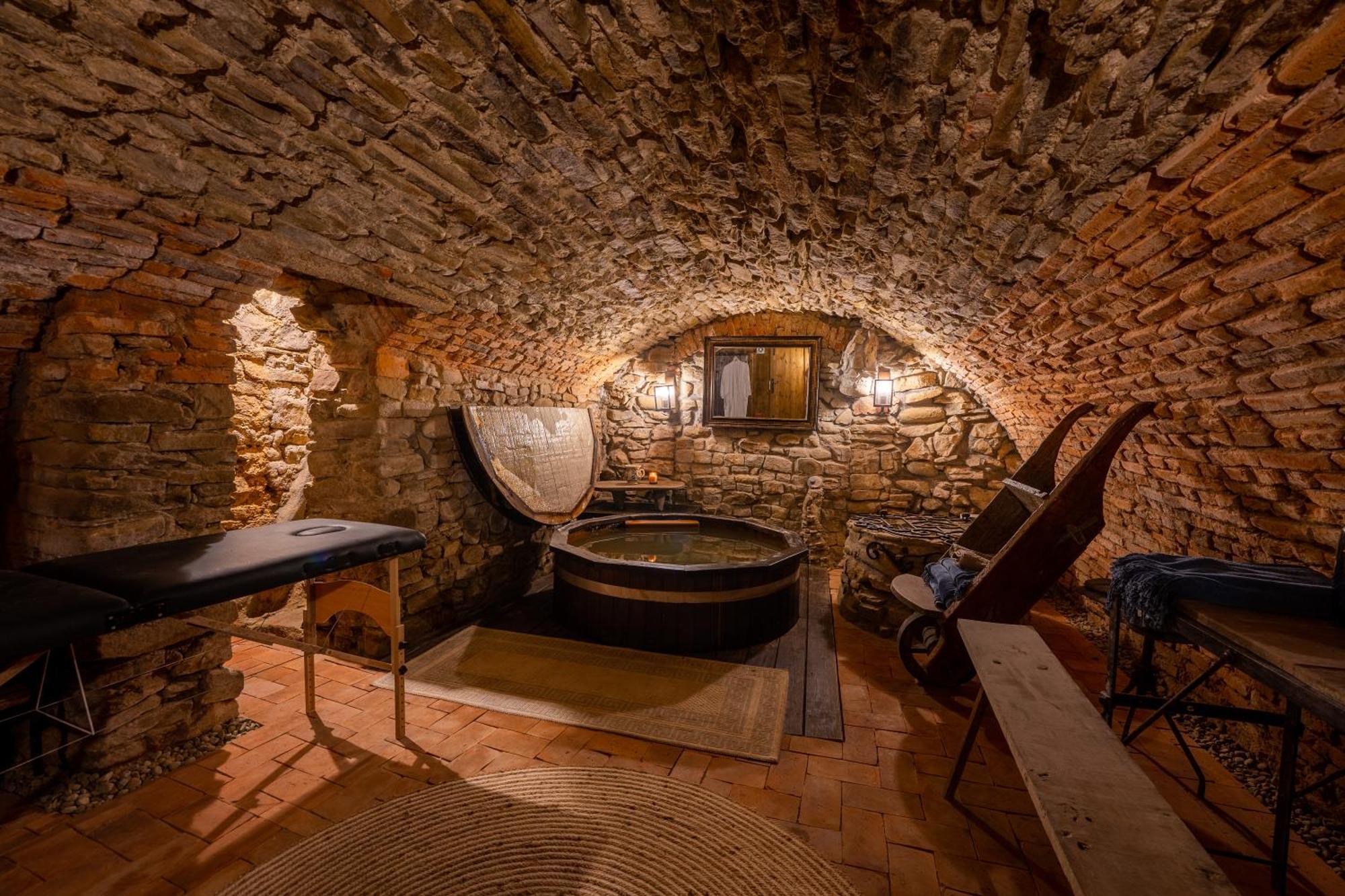 The Throne - M Museum Hotel Sighişoara Exterior foto